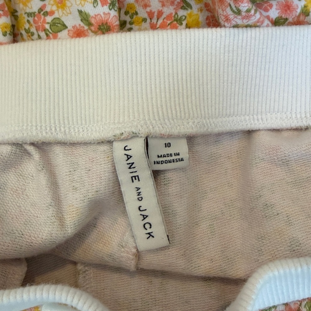 Janie and Jack Shorts - Picture 3 of 4